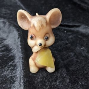 Vintage adorable mouse with cheese candle